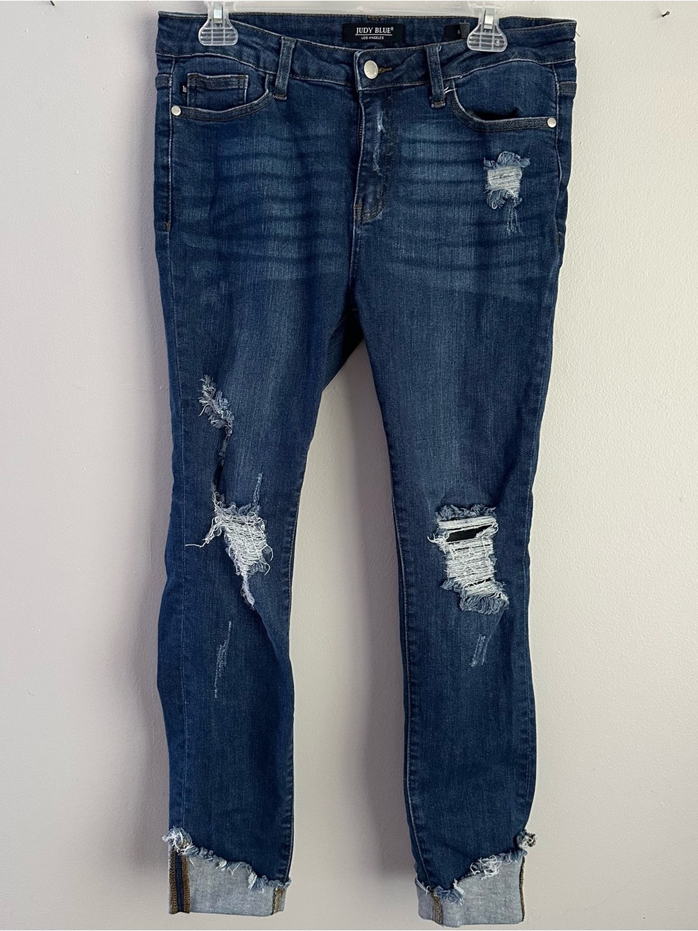 Judy blue size 11/30 distressed skinny fit jeans 12 dark wash